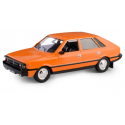 Model 1:43 Kolekcja PRL Polonez pomarańczowy