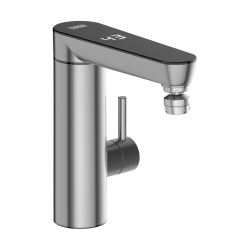 Przepływowy podgrzewacz wody - bateria stojąca metalowa, kran